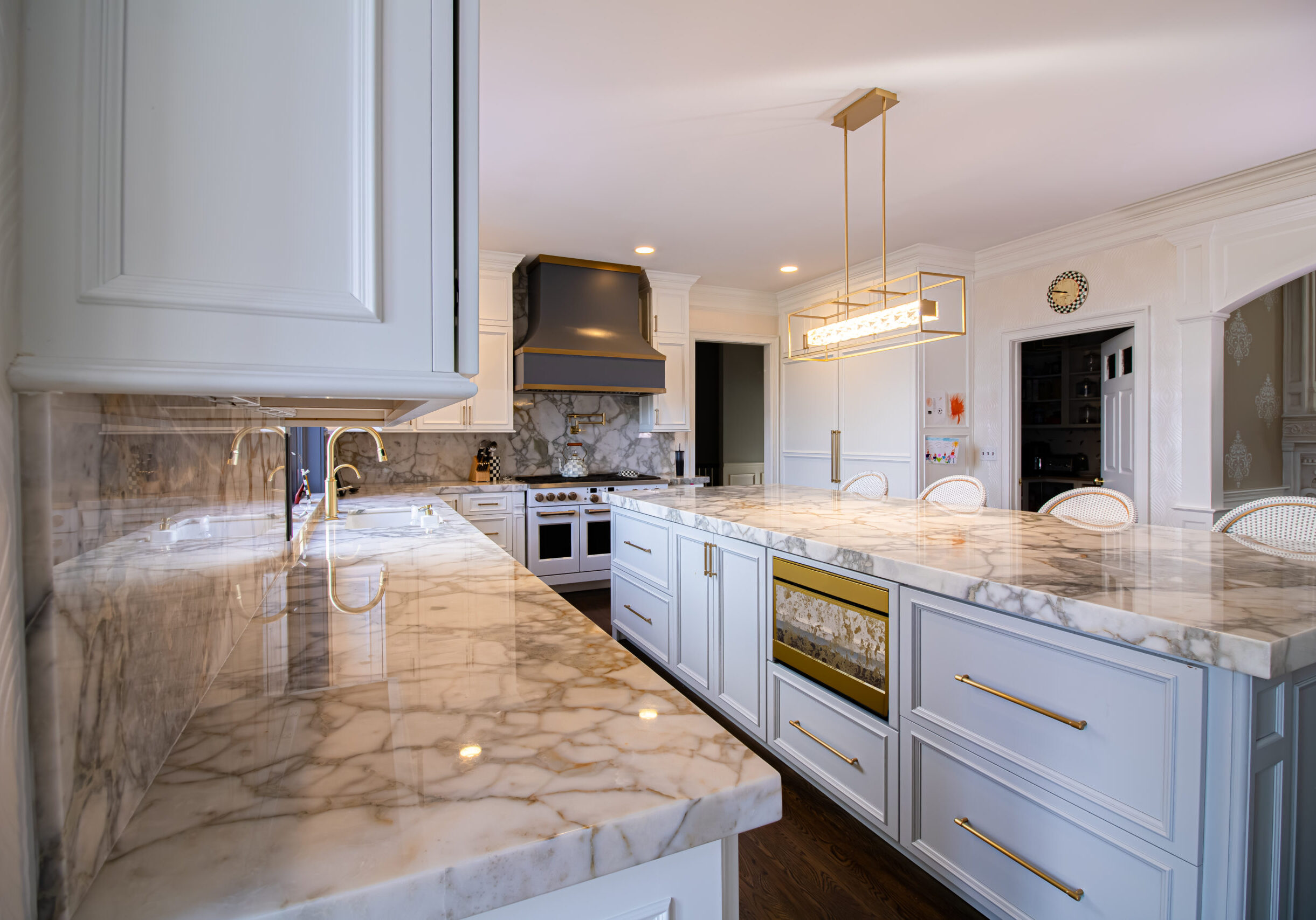 Timeless-Stone-center-coutertop-brown-granite Timeless-Stone-center-coutertop-brown-granite
